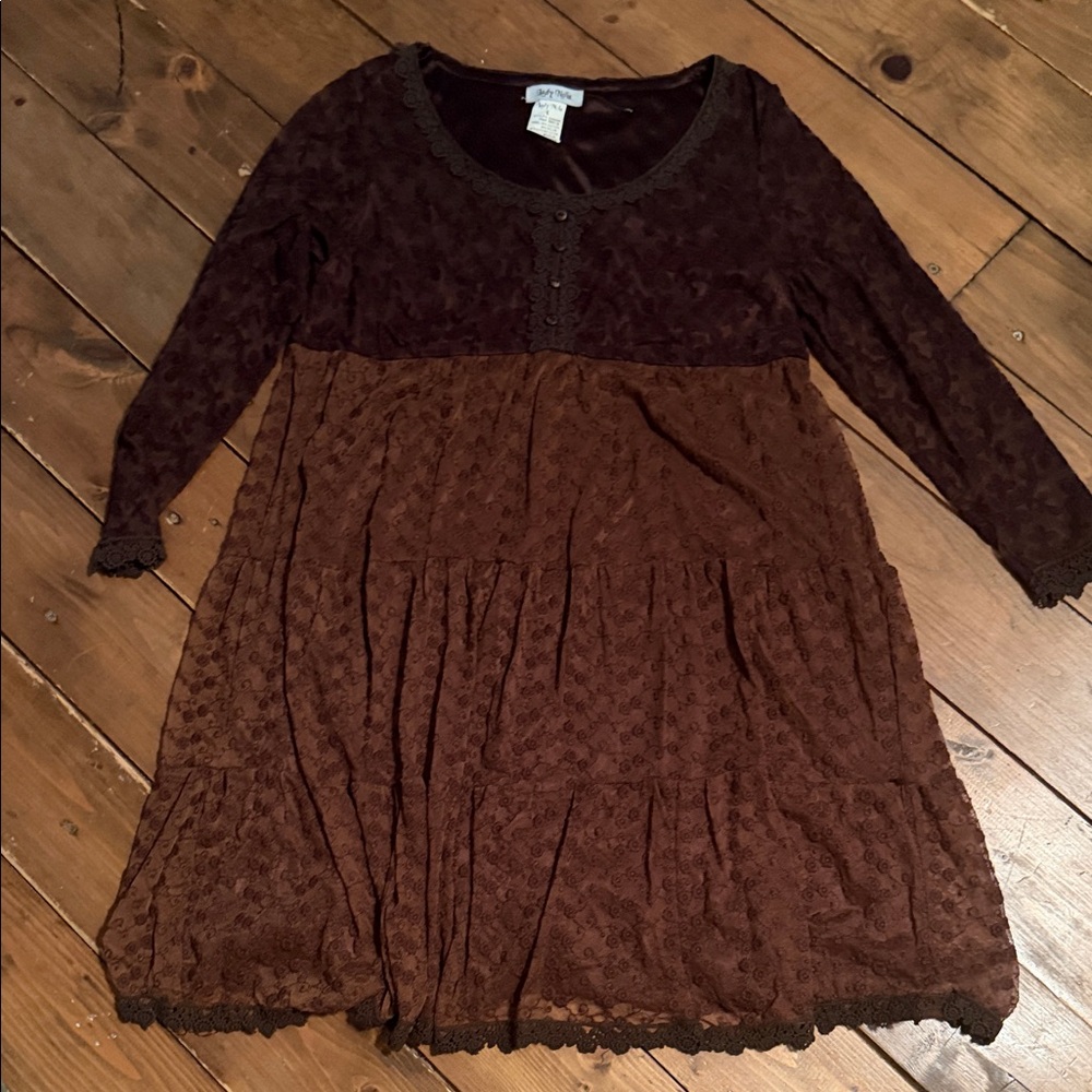 Lady Noiz Brown Two-Tone Lace Tiered Casual Dress